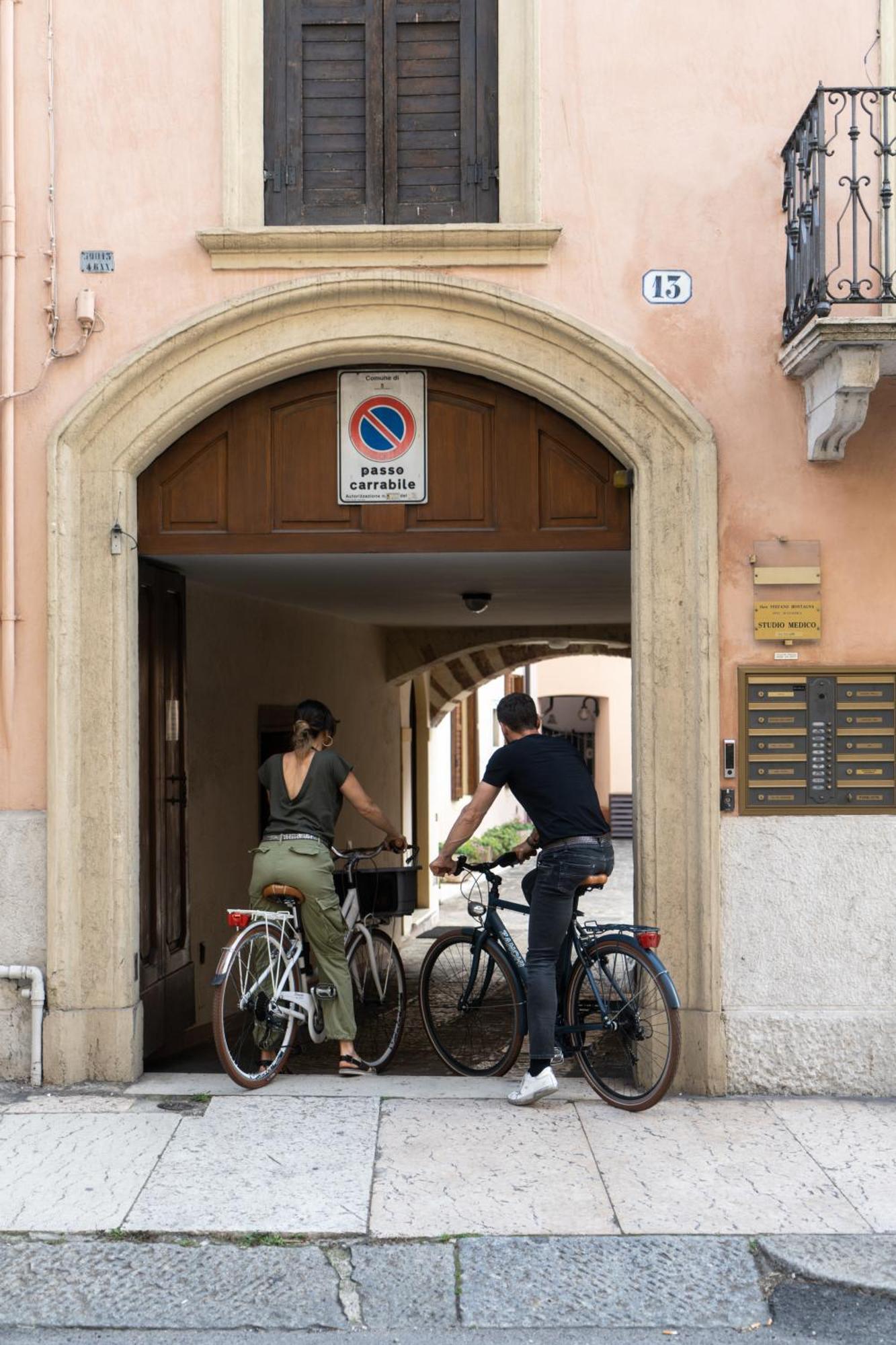Residenze Carlo Alberto - Boutique Apartment Verona Exterior foto